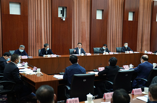 12月3日韩正在住房城乡建设部召开座谈会，强调加强住房保障
